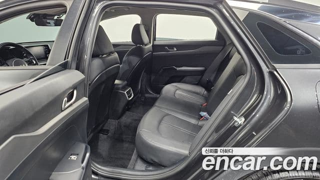 Kia K5 3세대 Standard, 2022 11