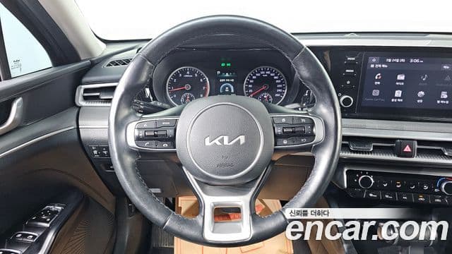 Kia K5 3세대 Standard, 2022 17