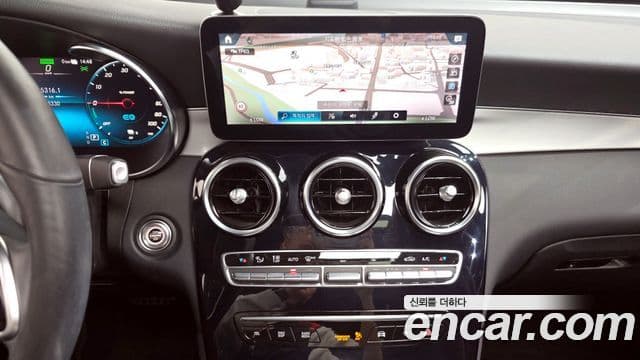 Mercedes-Benz GLC-класс X253 GLC300e 4MATIC купе, 2020 14