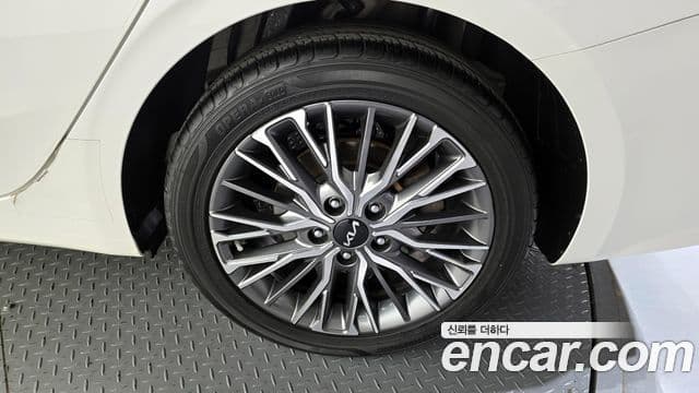 Kia The / новый New K3 2세대 Prestige, 2022 все фото