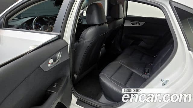 Kia The / новый New K3 2세대 Prestige, 2022 11