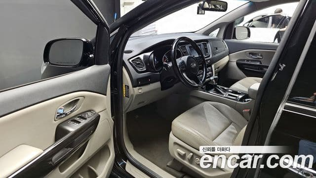 Kia The / новый New Carnival Prestige, 2019 10