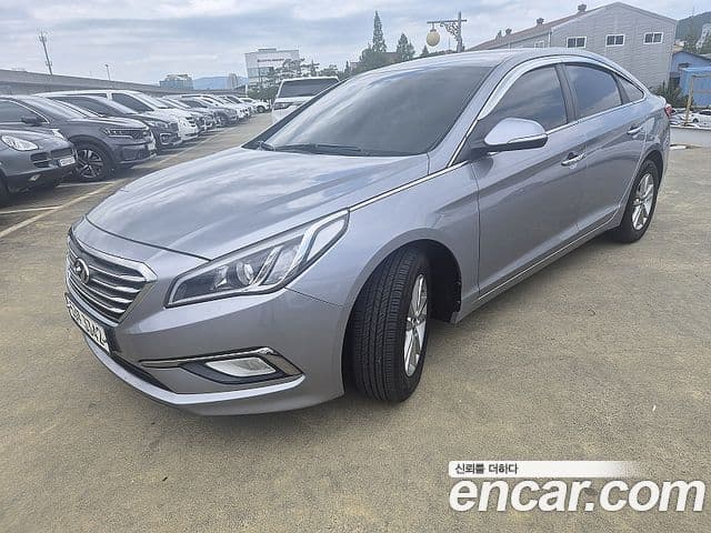 Hyundai LF Sonata Premium, 2015 1