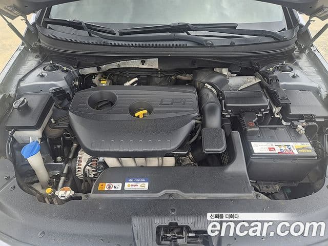 Hyundai LF Sonata Premium, 2015 6