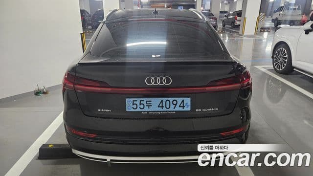 Audi e-Tron 55 Quattro Sportback, 2022 9