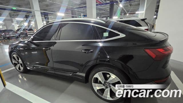 Audi e-Tron 55 Quattro Sportback, 2022 10