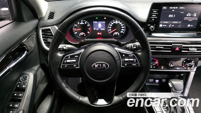 Kia Seltos Signature, 2022 13