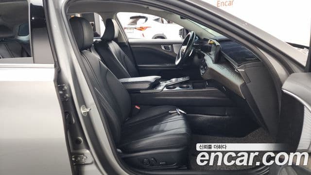 Kia K8 Trendy(таксомоторный тип), 2023 11