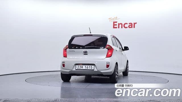Kia All New Morning Deluxe, 2012 4