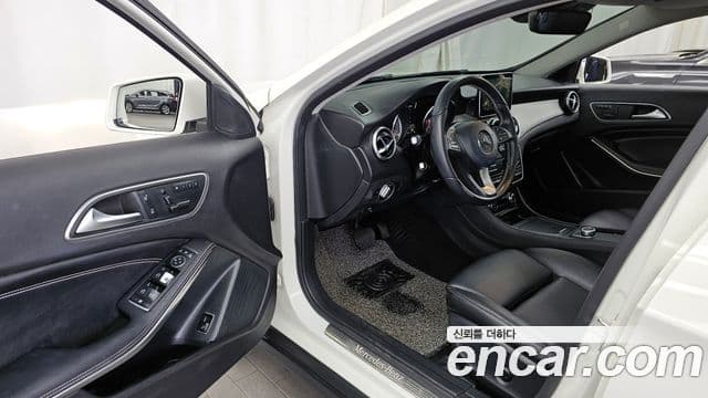 Mercedes-Benz GLA-класс X156 GLA200 d 4MATIC, 2016 10