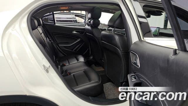 Mercedes-Benz GLA-класс X156 GLA200 d 4MATIC, 2016 12