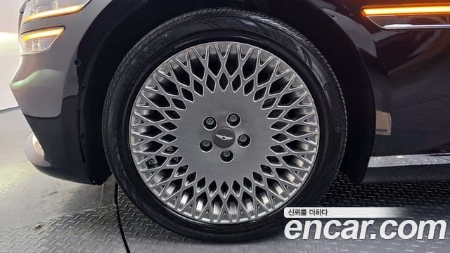 Genesis G80 (RG3) бензин 2.5 турбо AWD, 2021 все фото