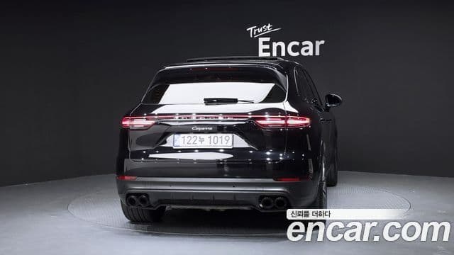 Porsche Cayenne (PO536), 2020 4