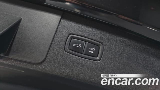 Porsche Cayenne (PO536), 2020 20