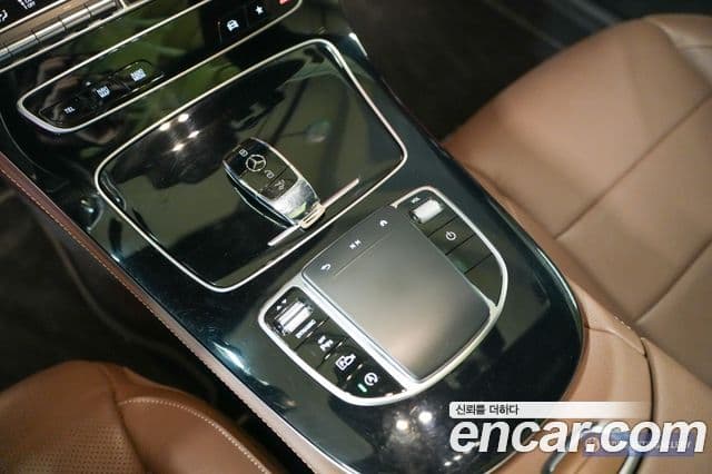 Mercedes-Benz E-класс W213 Avantgarde, 2022 13