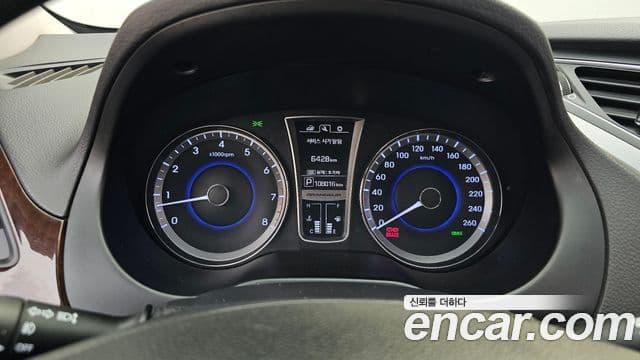 Hyundai Grandeur HG Modern, 2015 8