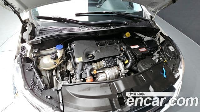 Peugeot 2008 1.6 BlueHDi Felline, 2016 6