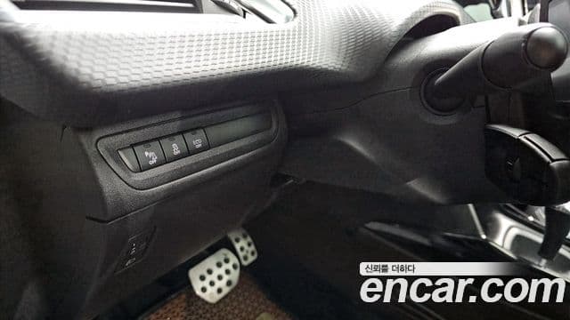 Peugeot 2008 1.6 BlueHDi Felline, 2016 13