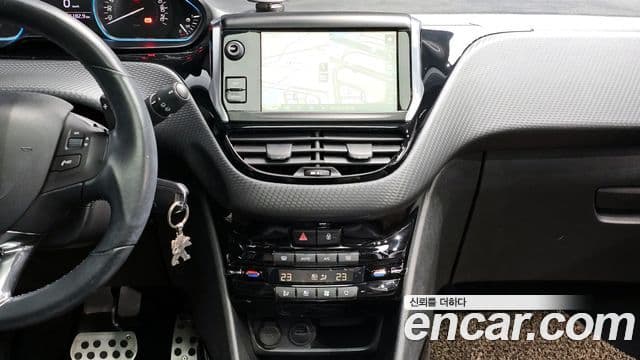 Peugeot 2008 1.6 BlueHDi Felline, 2016 15