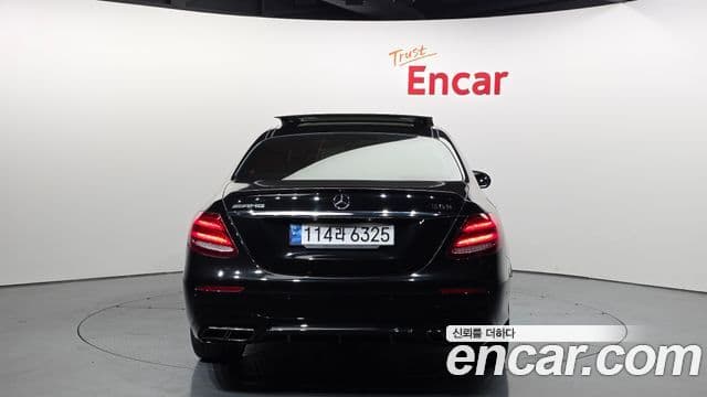 Mercedes-Benz E-класс W213 AMG Line, 2017 4