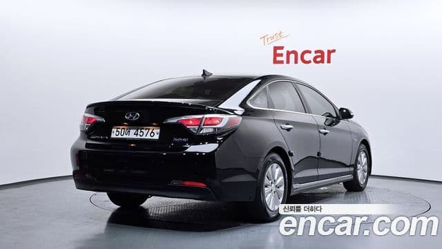 Hyundai LF Sonata гибрид Modern, 2016 2