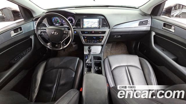 Hyundai LF Sonata гибрид Modern, 2016 7