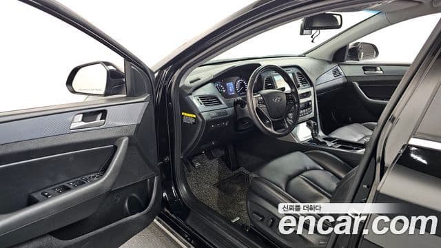 Hyundai LF Sonata гибрид Modern, 2016 10