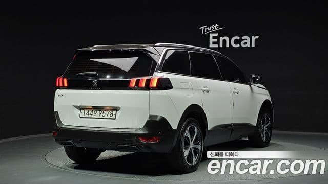 Peugeot 5008 2세대 1.5 BlueHDi Allure, 2019 2