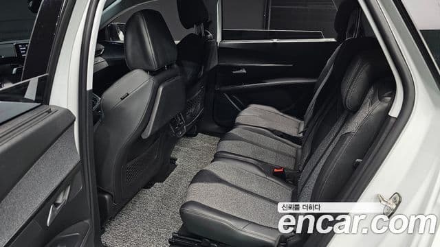 Peugeot 5008 2세대 1.5 BlueHDi Allure, 2019 12