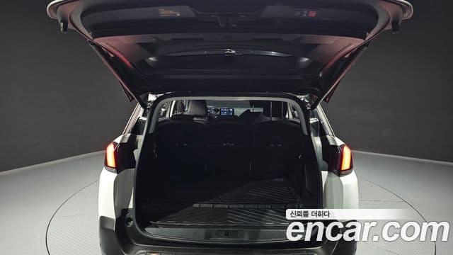 Peugeot 5008 2세대 1.5 BlueHDi Allure, 2019 20