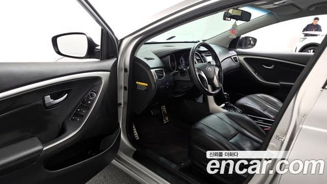 Hyundai i30(новый кузов / новое поколение) 1.6 GDI Extreme, 2012 10