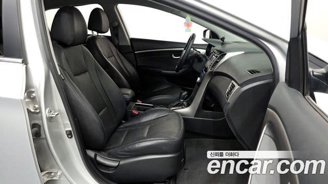 Hyundai i30(новый кузов / новое поколение) 1.6 GDI Extreme, 2012 11