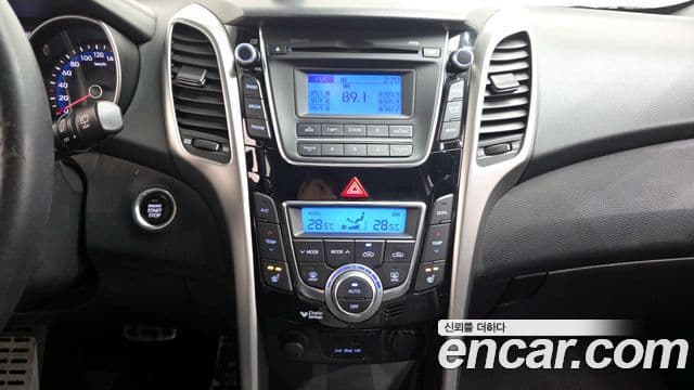 Hyundai i30(новый кузов / новое поколение) 1.6 GDI Extreme, 2012 16