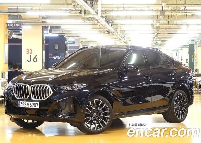 BMW X6 (G06) xDrive40i M Sport, 2024 1
