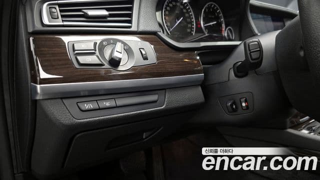 BMW 7시리즈 (F01) 750Li, 2009 18