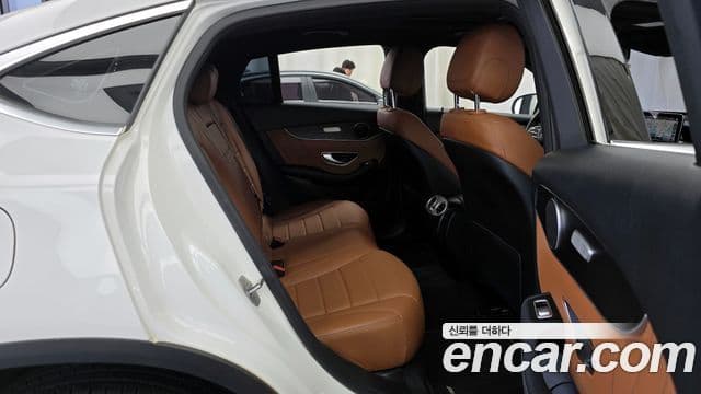 Mercedes-Benz GLC-класс X253 GLC300e 4MATIC купе, 2021 12