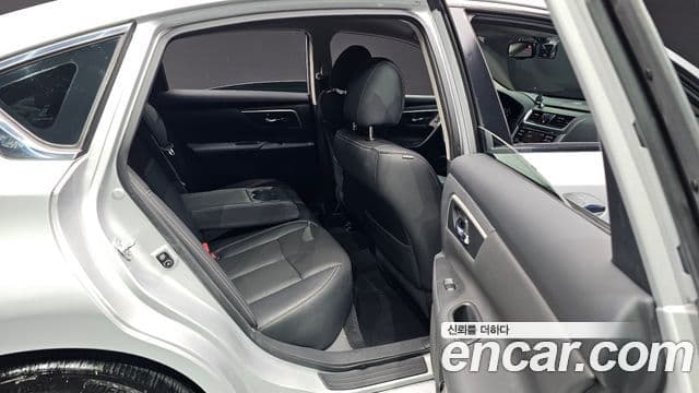 Nissan 알티마 L33, 2017 11