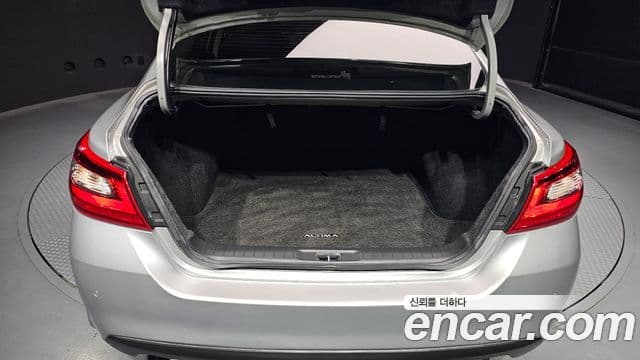 Nissan 알티마 L33, 2017 20