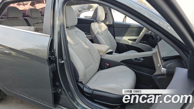 Hyundai Avante (CN7) Inspiration, 2021 12