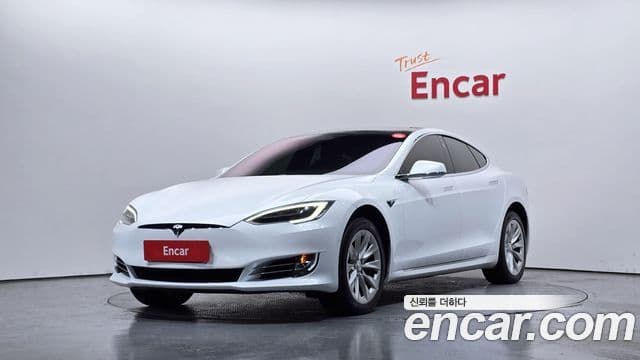 Tesla модель S Long Range, 2020 1