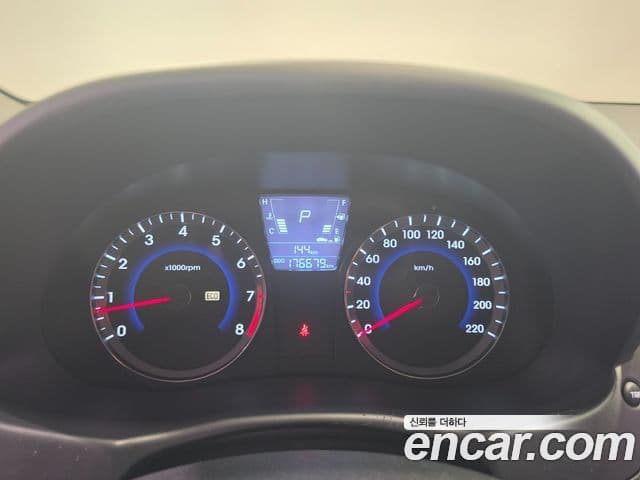 Hyundai Accent(новый кузов / новое поколение) Premier, 2012 7