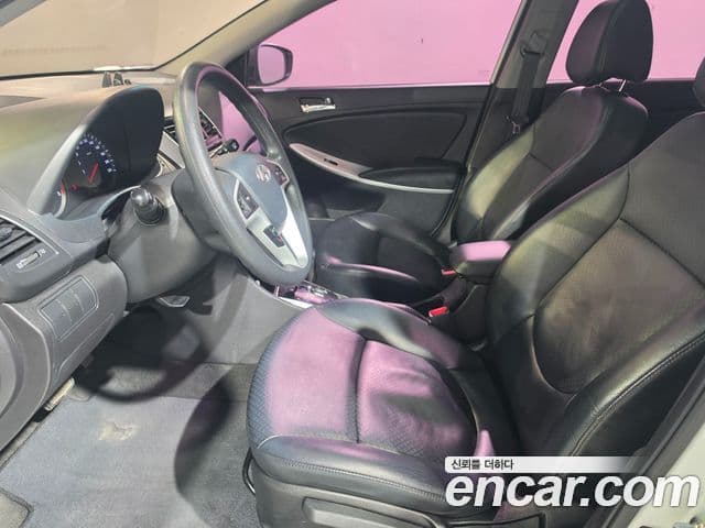 Hyundai Accent(новый кузов / новое поколение) Premier, 2012 12