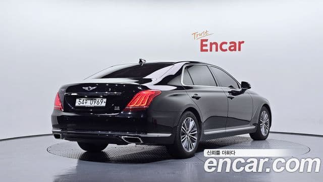 Genesis EQ900 Luxury, 2016 2