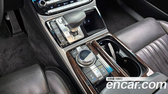 Genesis EQ900 Luxury, 2016 9