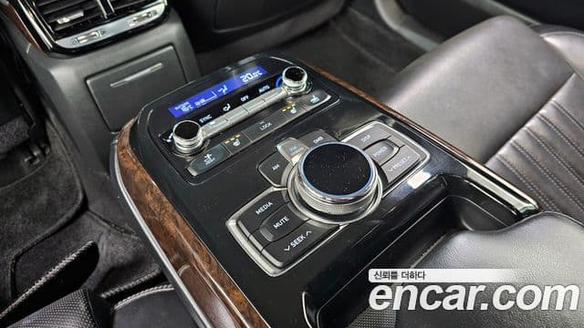 Genesis EQ900 Luxury, 2016 19