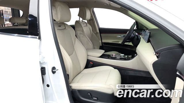 Genesis GV70, 2025 10