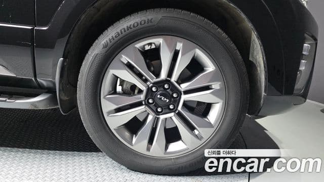 Kia Mohave The / новый Master Platinum, 2023 все фото