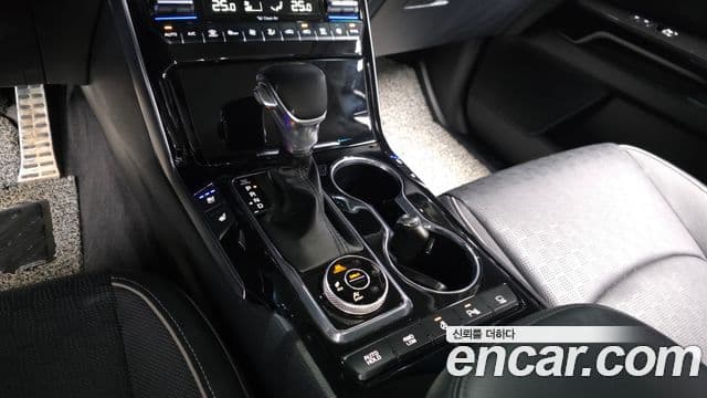 Kia Mohave The / новый Master Platinum, 2023 9