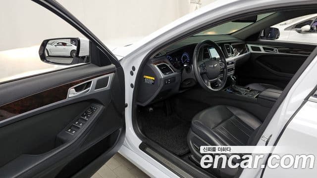 Hyundai Genesis DH Modern, 2014 10