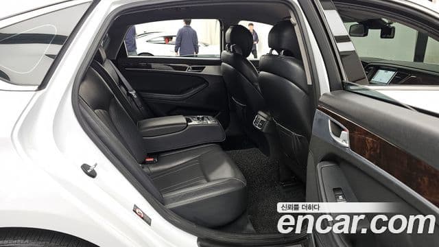 Hyundai Genesis DH Modern, 2014 12